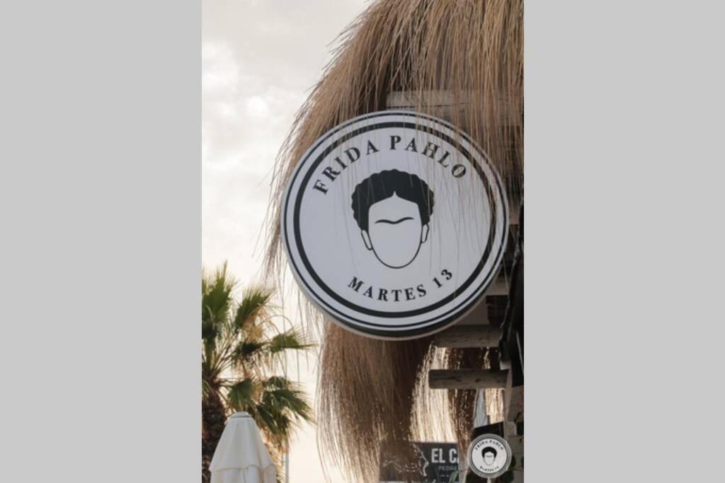 Frida Pahlo Apartment Malaga Bagian luar foto