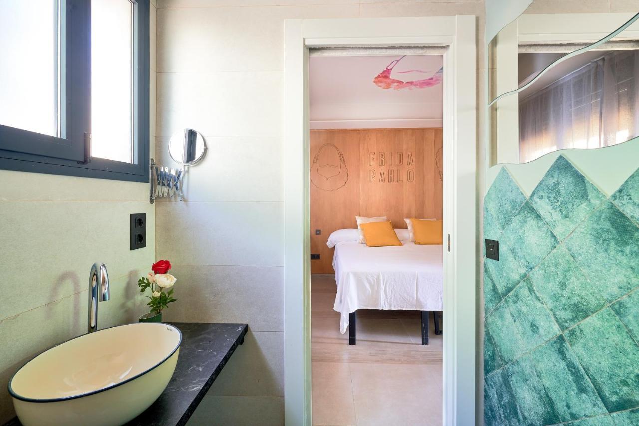 Frida Pahlo Apartment Malaga Bagian luar foto